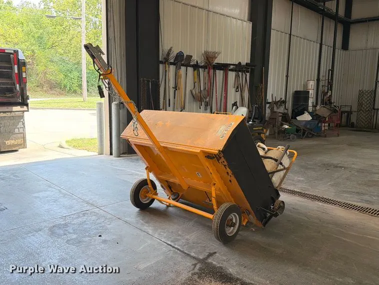 2020 KM International KM 4-40 infrared asphalt heater