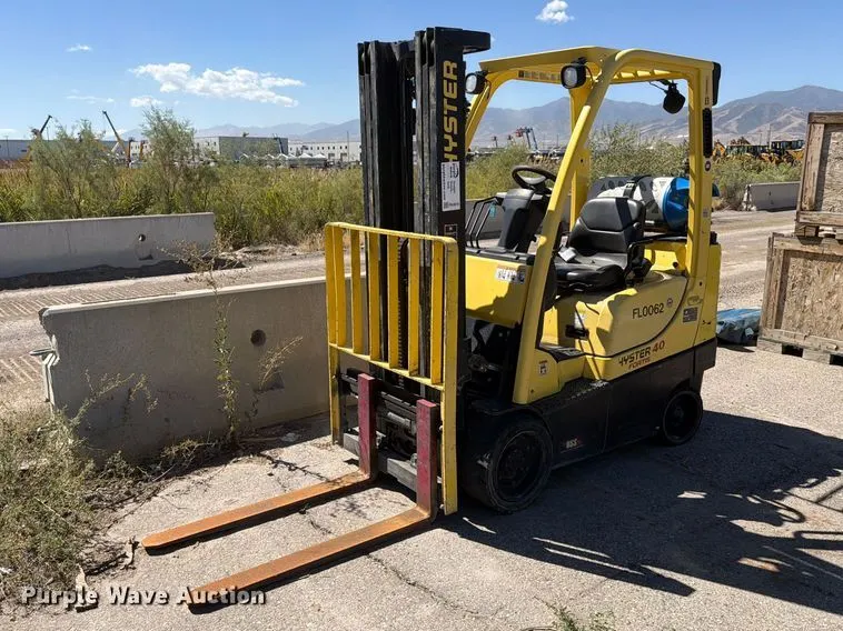2012 Hyster S40FTS forklift