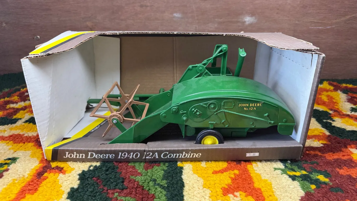 1940 John Deere Diecast Model 12A Combine