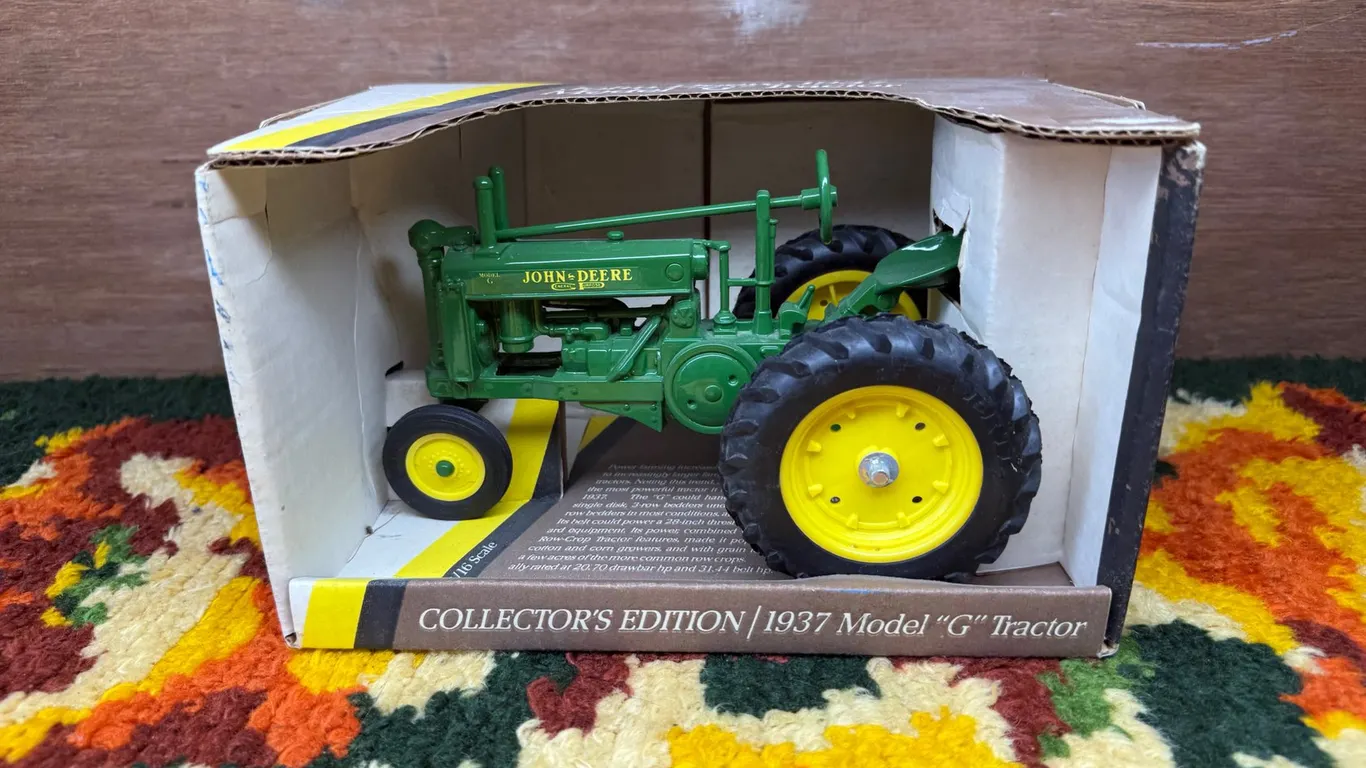 1937 John Deere Diecast Model G Tractor