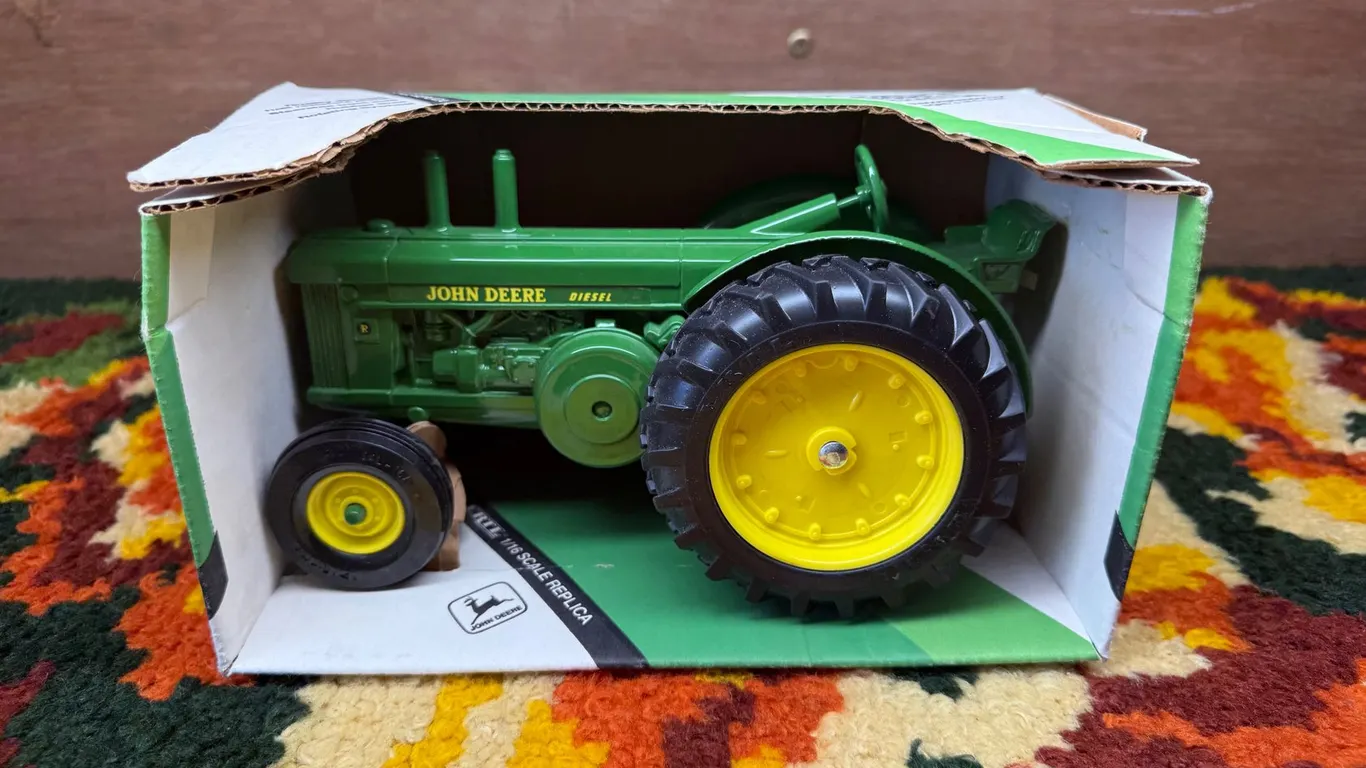 John Deere Diecast Model R Diesel Tractor