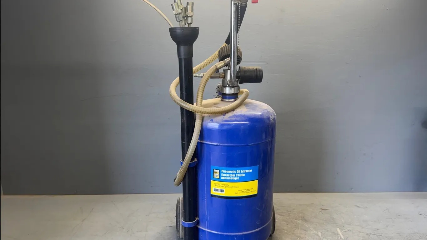 PowerFist Pneumatic Oil Extractor