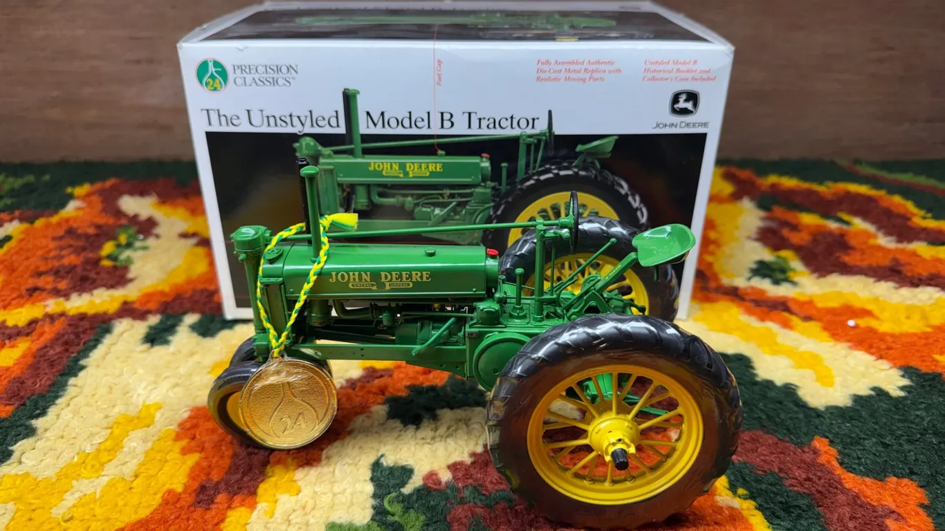 John Deere Diecast Unstyled Model B Tractor