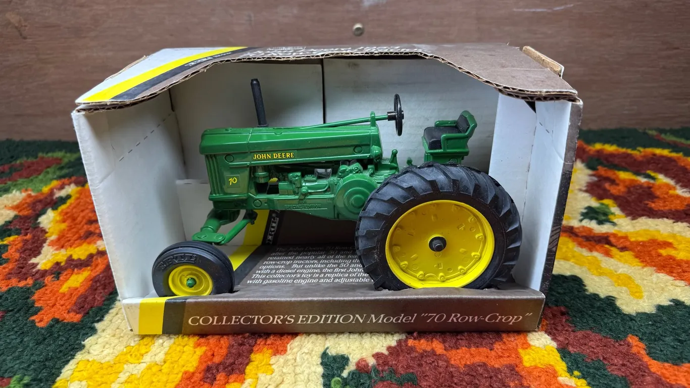 John Deere Diecast Model 70 Row Crop Tractor