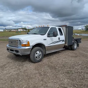 2000 F350 Lariat Super Duty Super Cab Flat Deck Truck