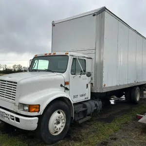 1989 International 4700 4x2, Navistar DT466 Inline-6 Turbo Diesel Eng., S/A, 177,685 Miles Showing, Manual Transmission,VIN # 1HTSCZVM3LH233203 W/ Car