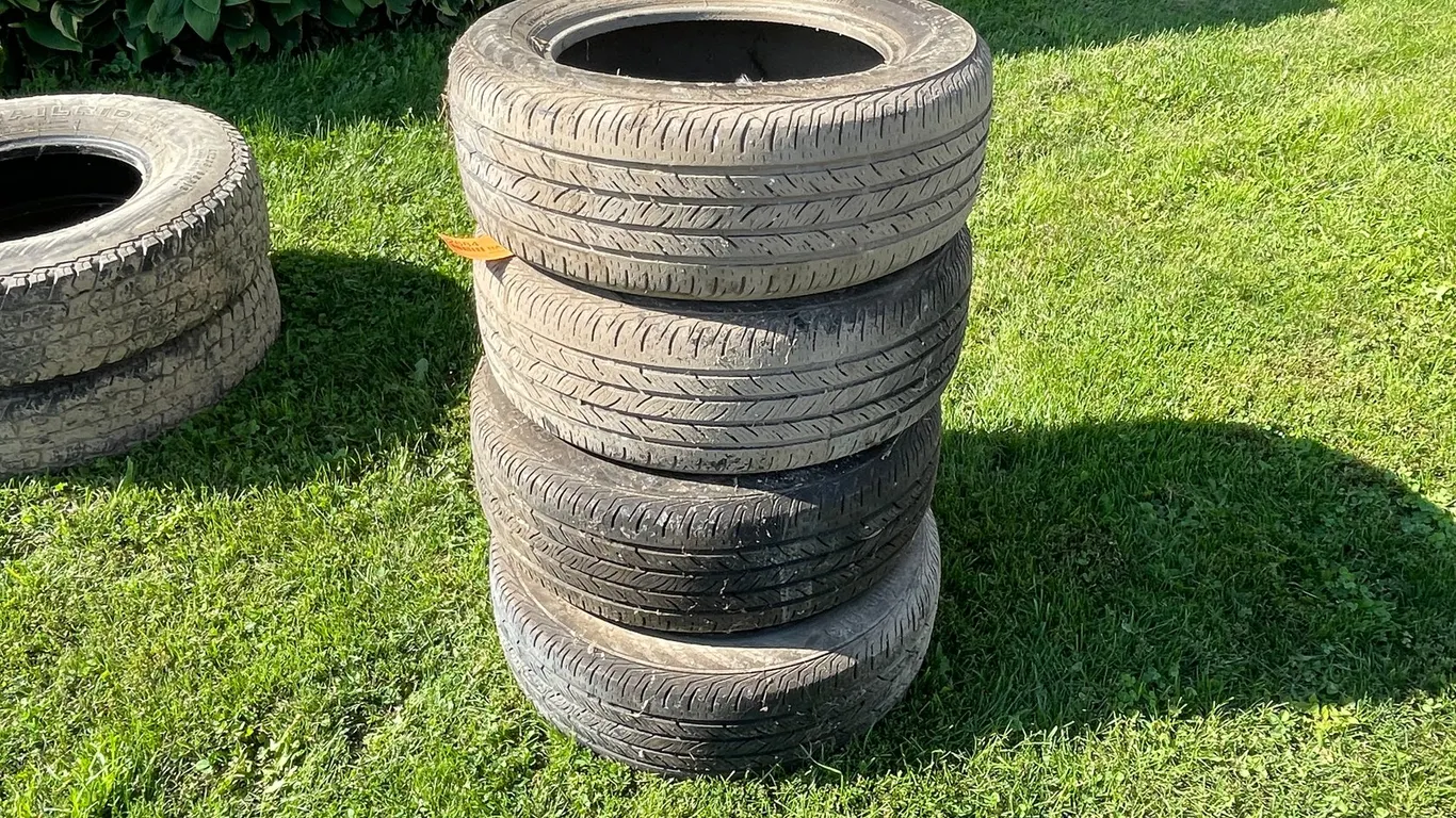 (4) Continental TIres