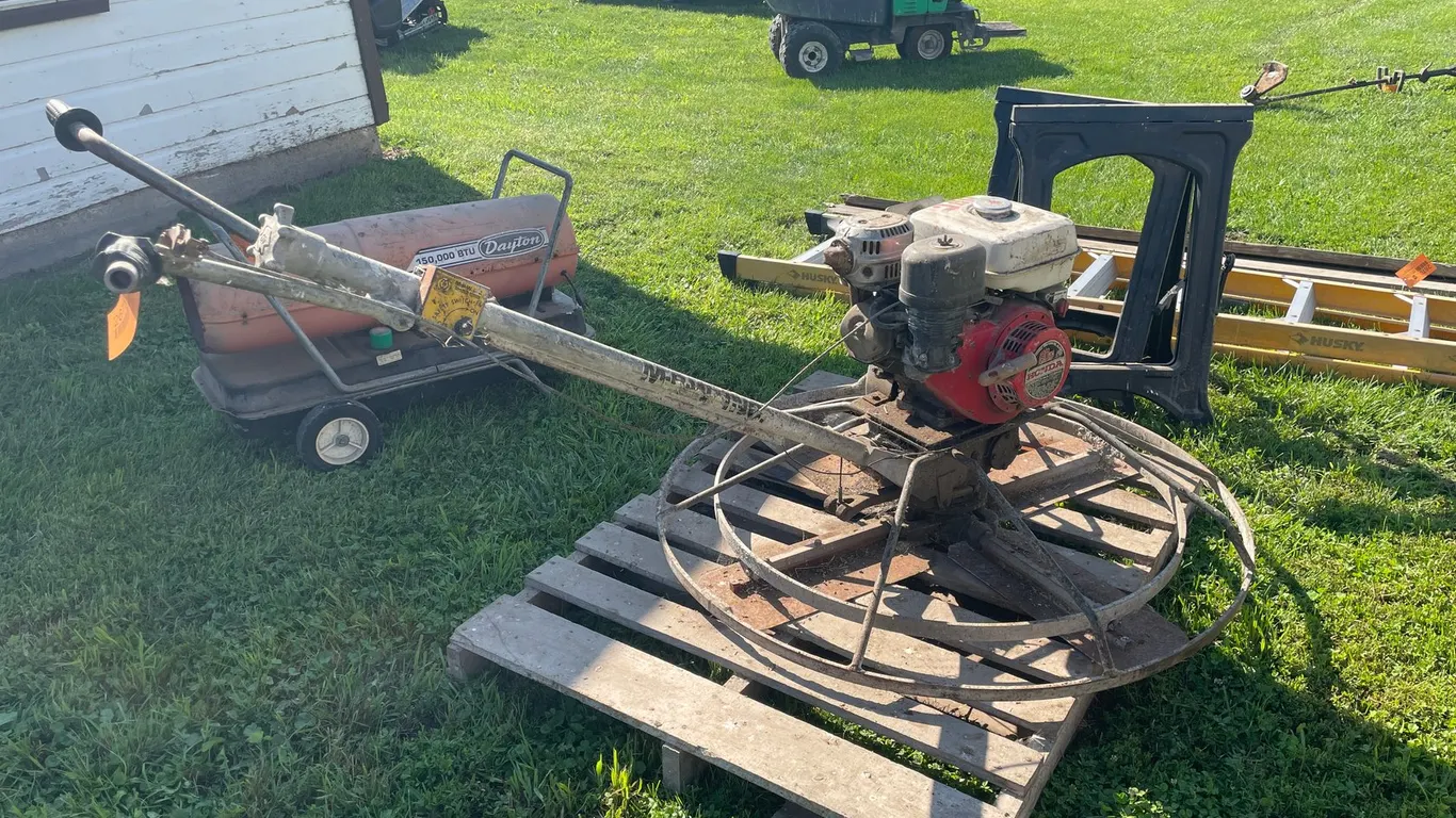 M-B-W Inc. Walk Behind Power Trowel