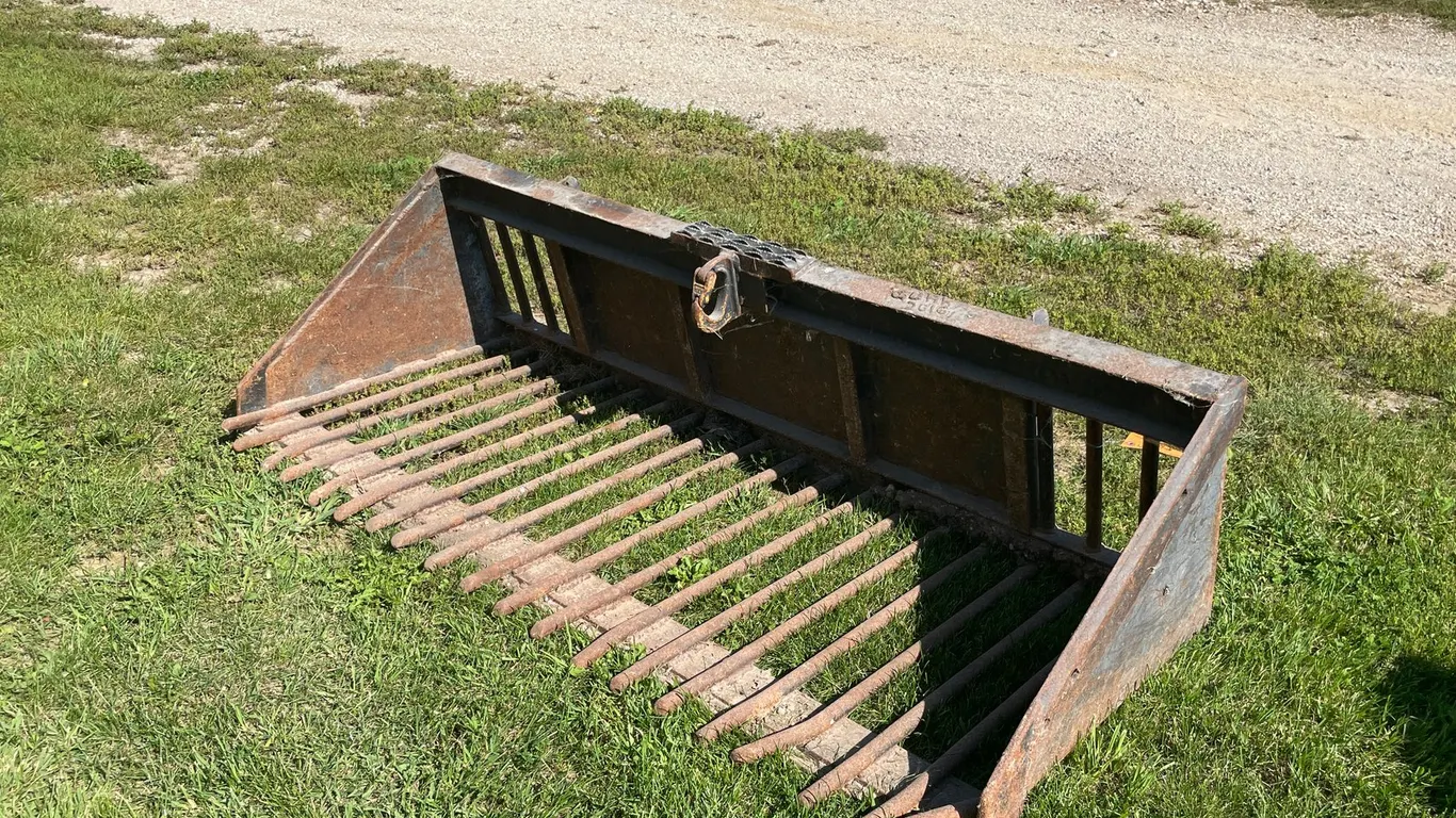 Universal Mount Skid Steer Tine Bucket