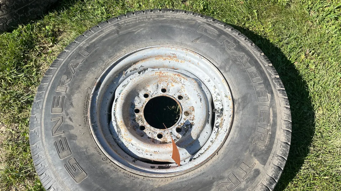 General Grabber TR Tire on 8 Bolt RIm