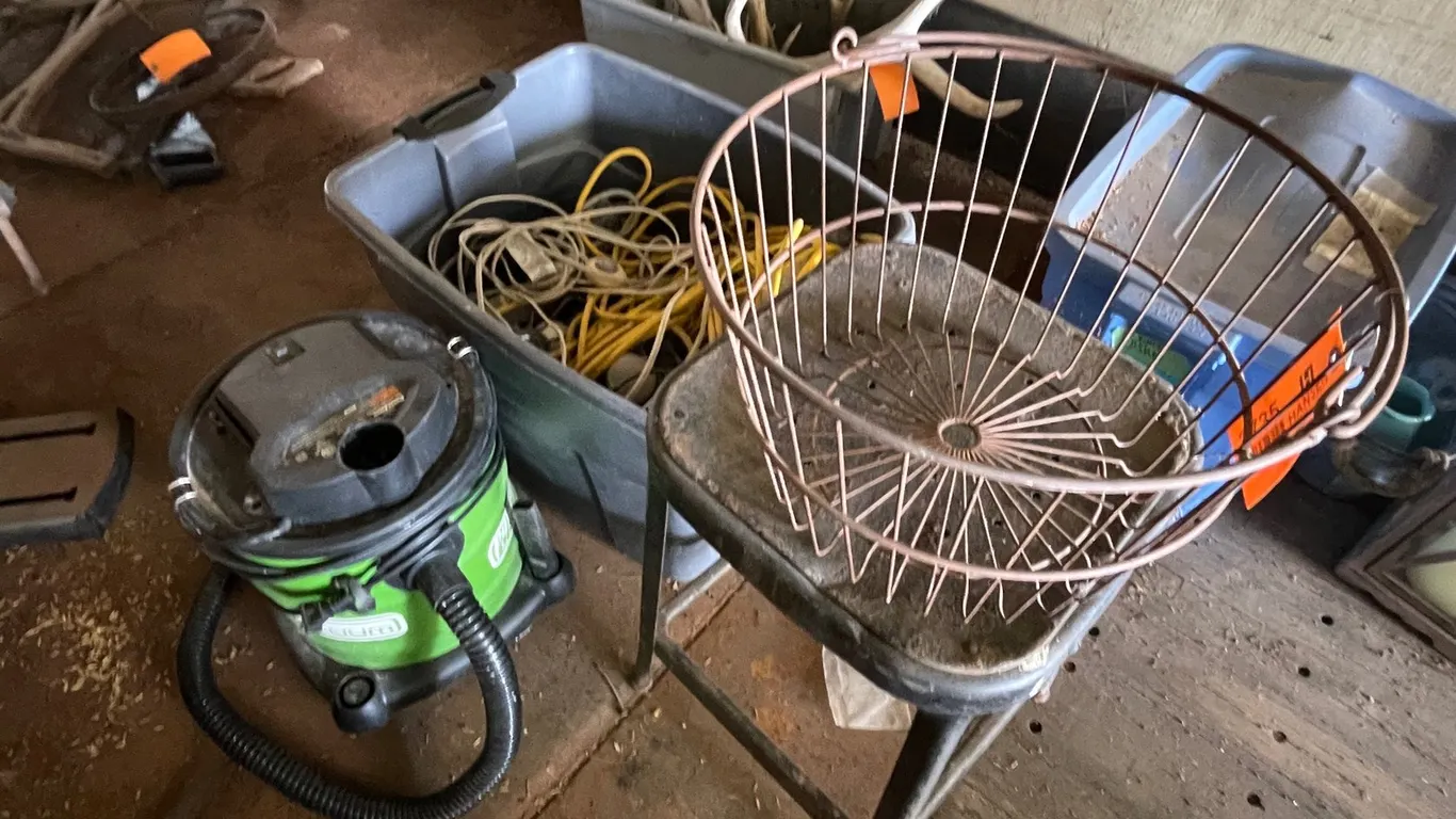 Power Smith Shop Vac and Work Light Stringers