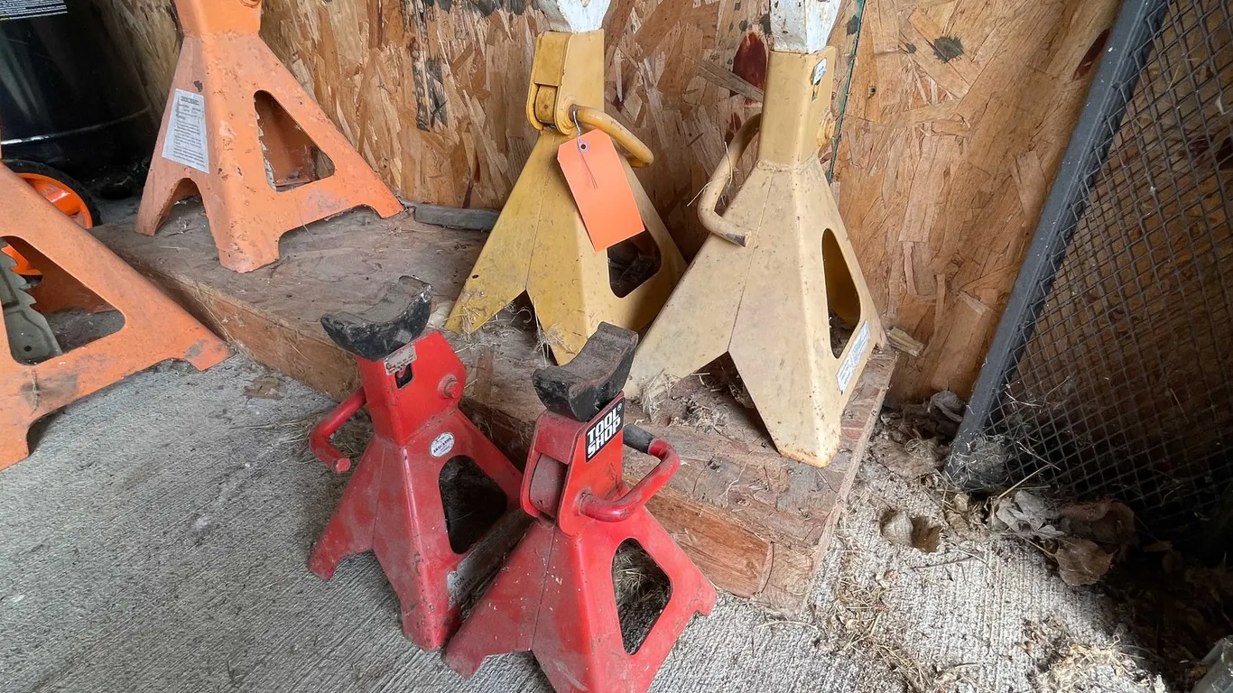 (2) Pair of Jack Stands