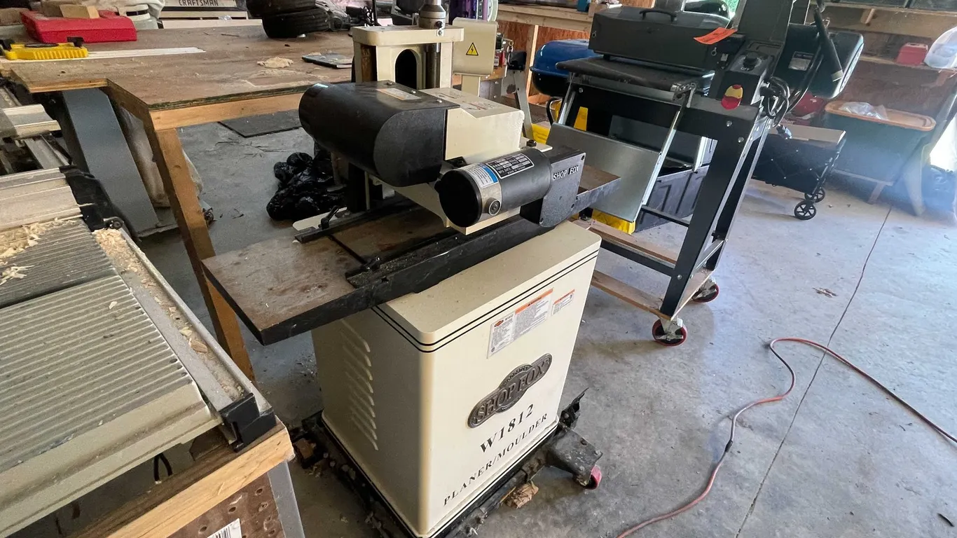 Shop Fox Variable Speed Planer