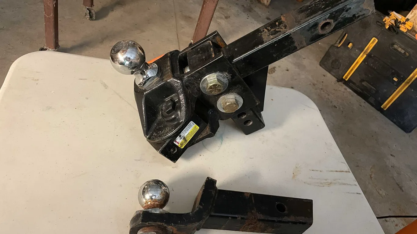 (2) Trailer Hitches