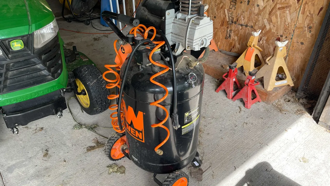 WEN 20 Gallon Air Compressor