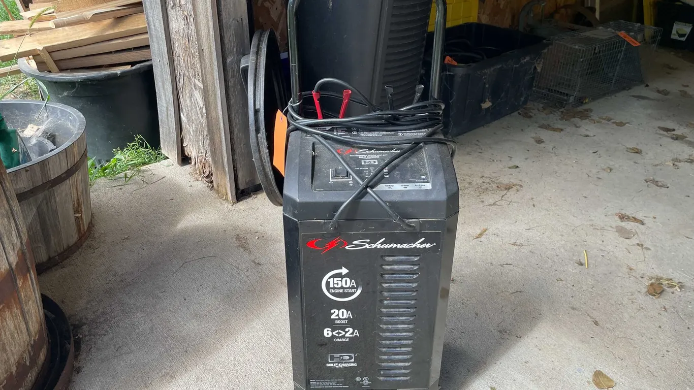 Schumacher Automatic Battery Charger