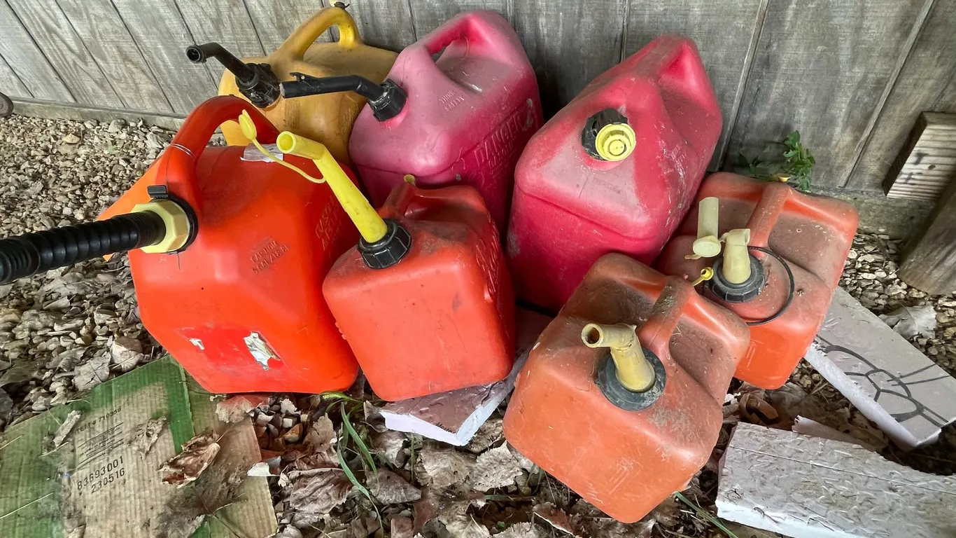 (7) Poly Fuel Containers
