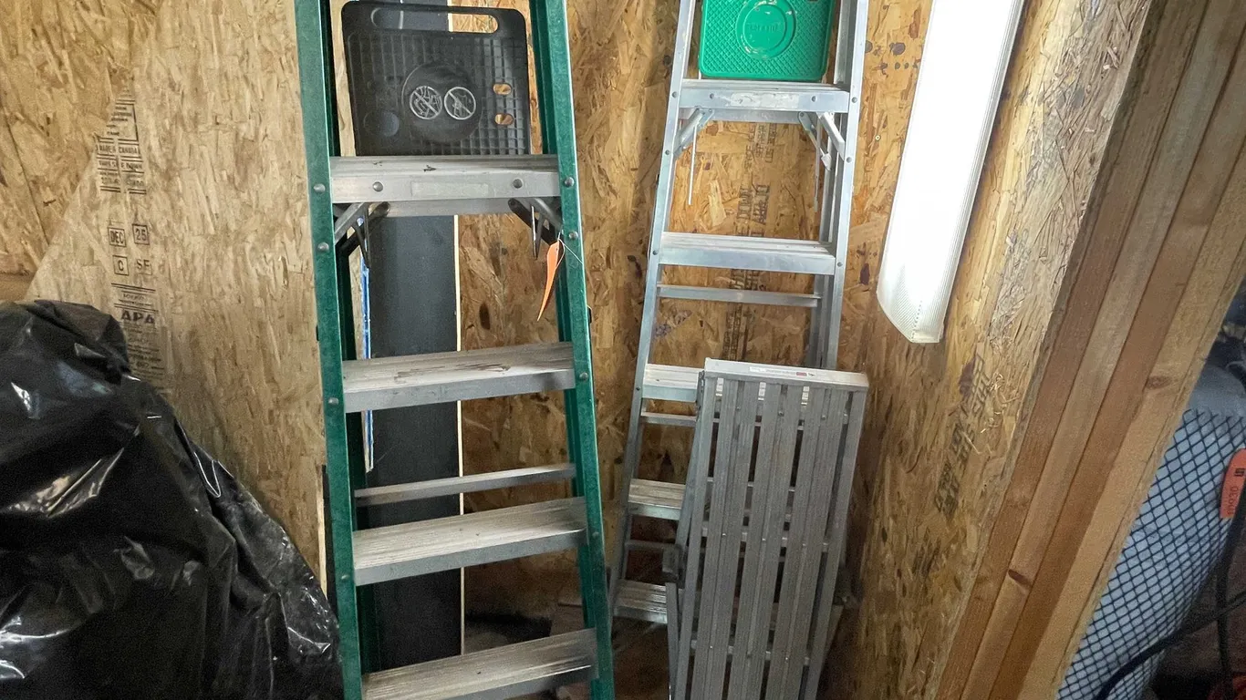 (3) Ladders