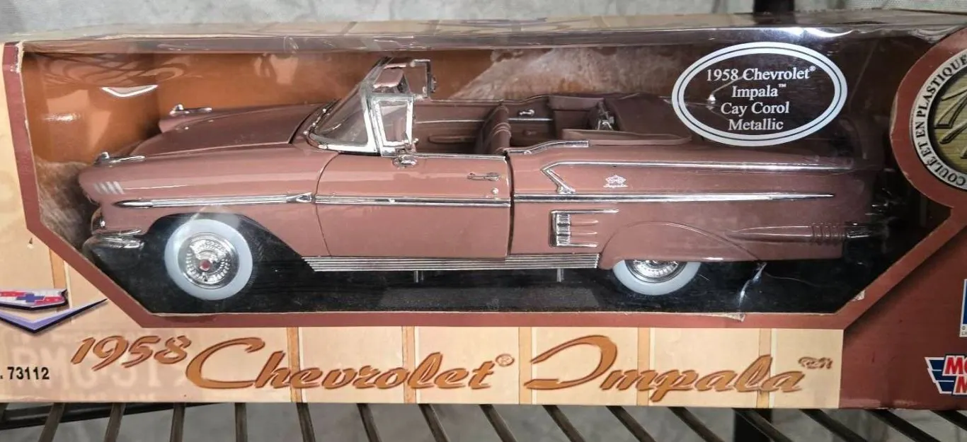 1958 Chevrolet Impala 1:18 Scale Die-Cast Model by Motor Max