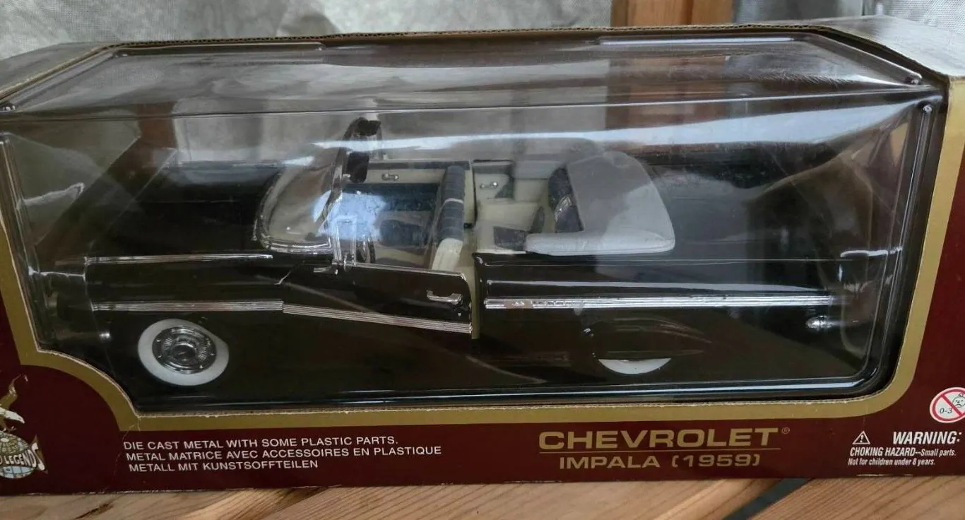 Chevrolet Impala 1959 Die-Cast Model Car in Box