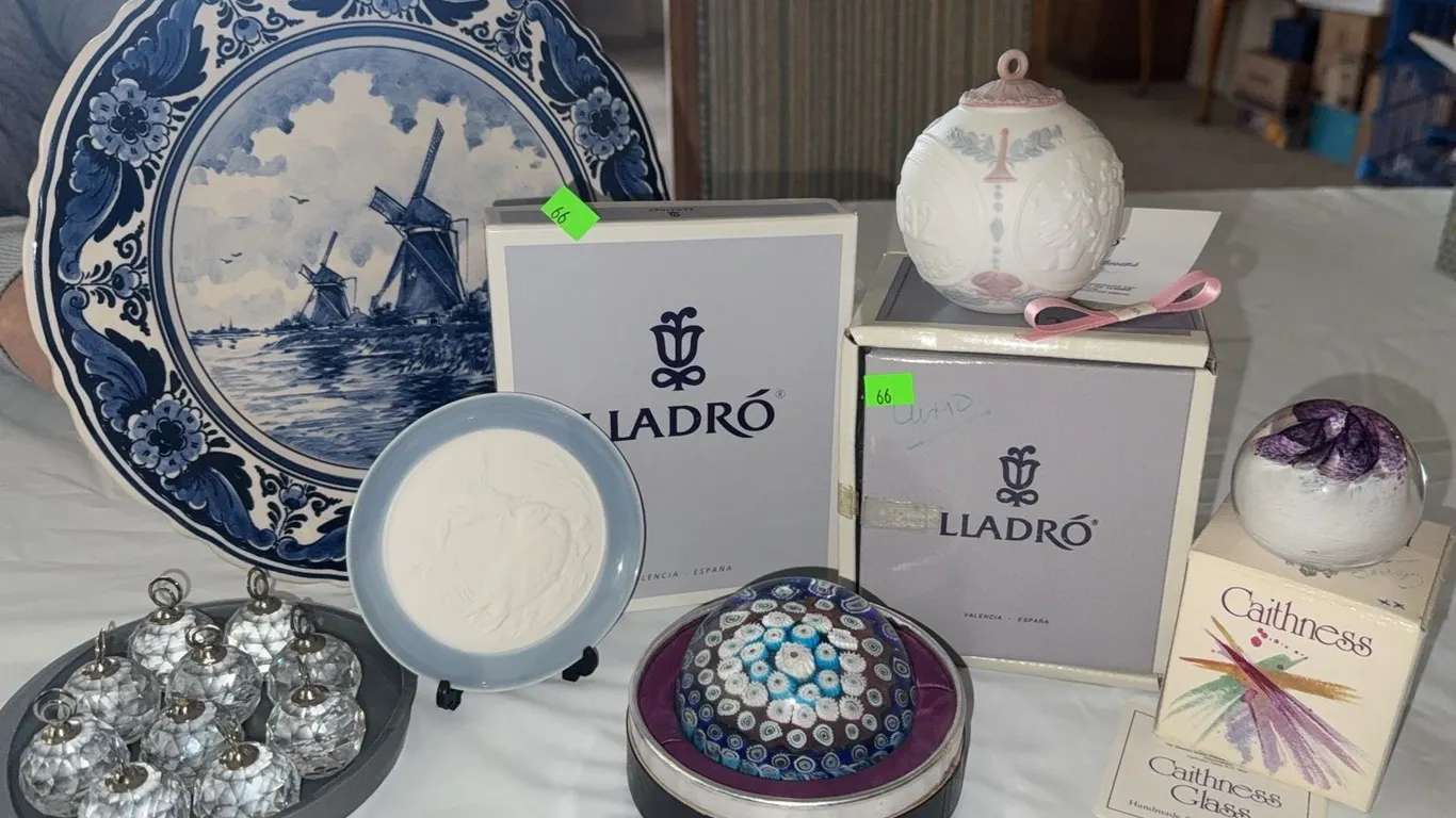 Group Lot: Delft Plate, Lladró Ceramic, Glass Ornaments, Paperweights, Caithness Glass