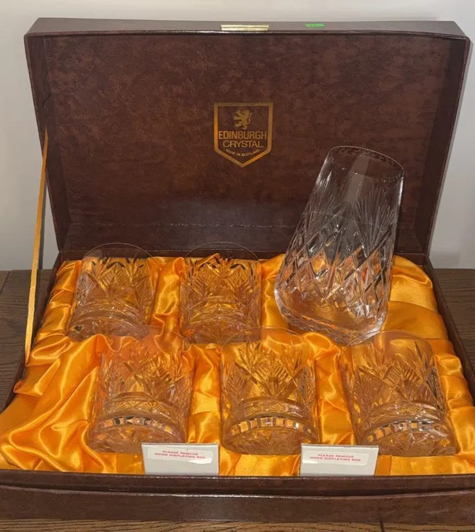 Edinburgh Crystal Whisky Set with Five Tumblers and Decanter in Box
