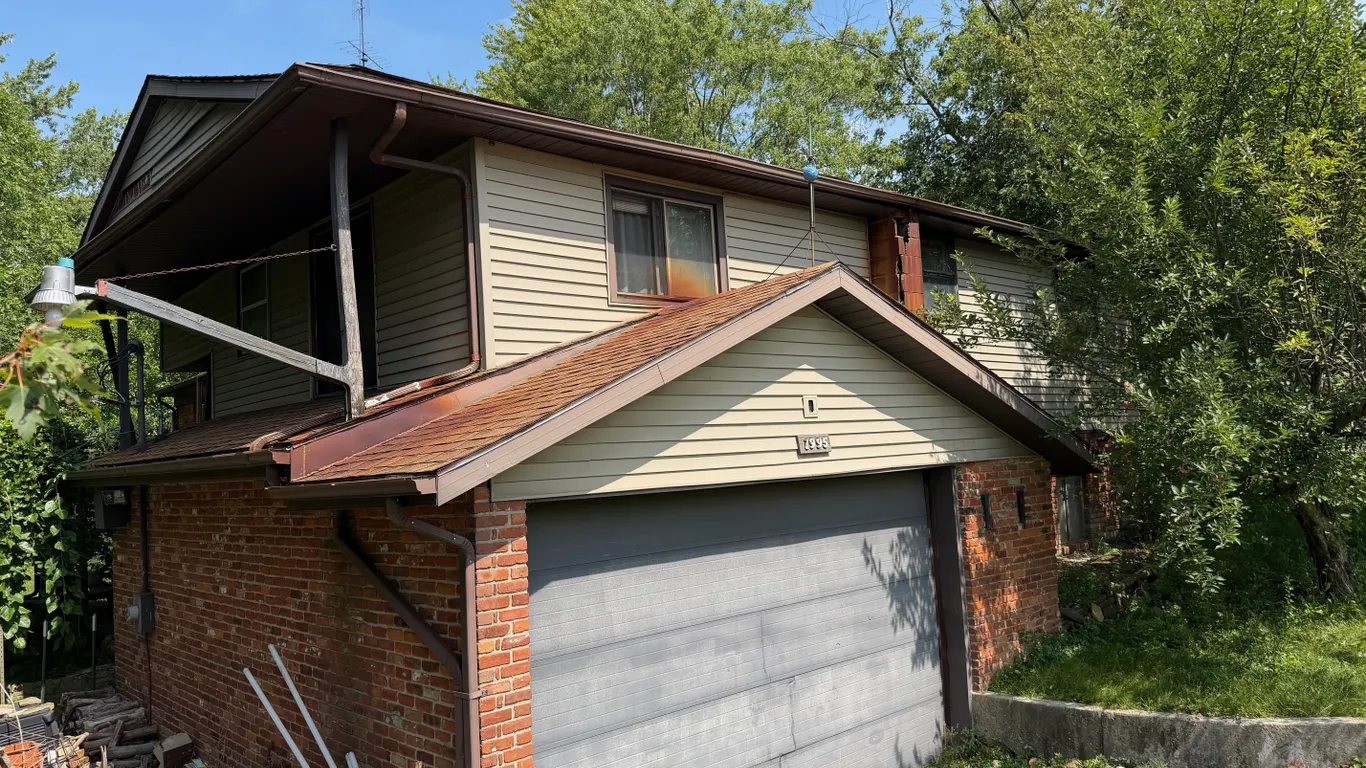 1995 Riverview Dr. Defiance, OH 43512