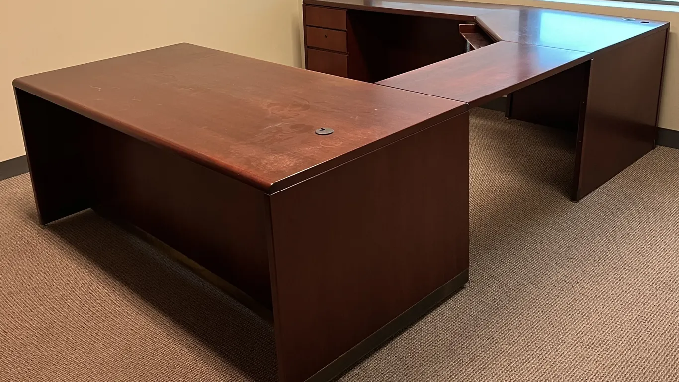 U-Shaped Executive Modular Desk and Workstation, 2 pedestal drawers, keyboard tray, SMED Manufacturing - Calgary