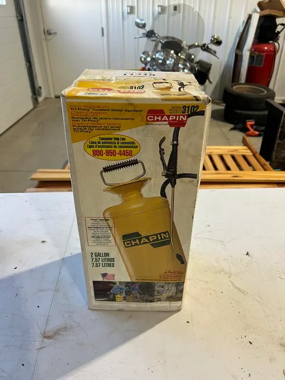 Chapin 2-Gallon Tri-Proxy Coated Steel Sprayer