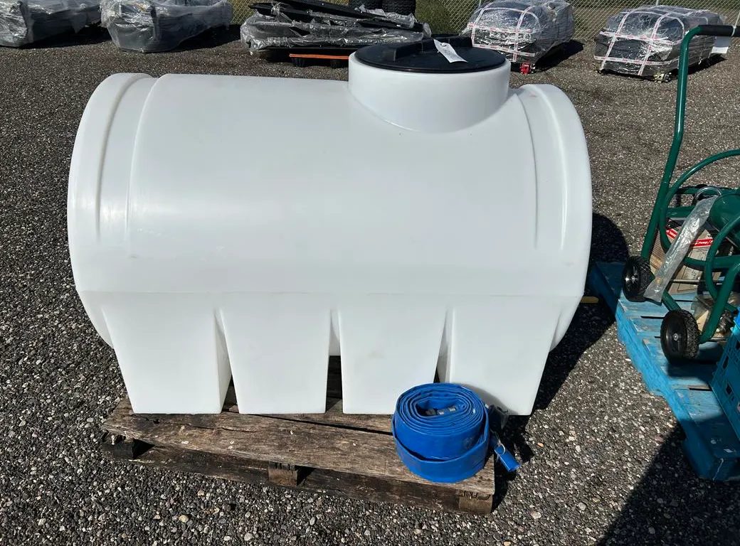 Low Profile Liquid Storage Tank