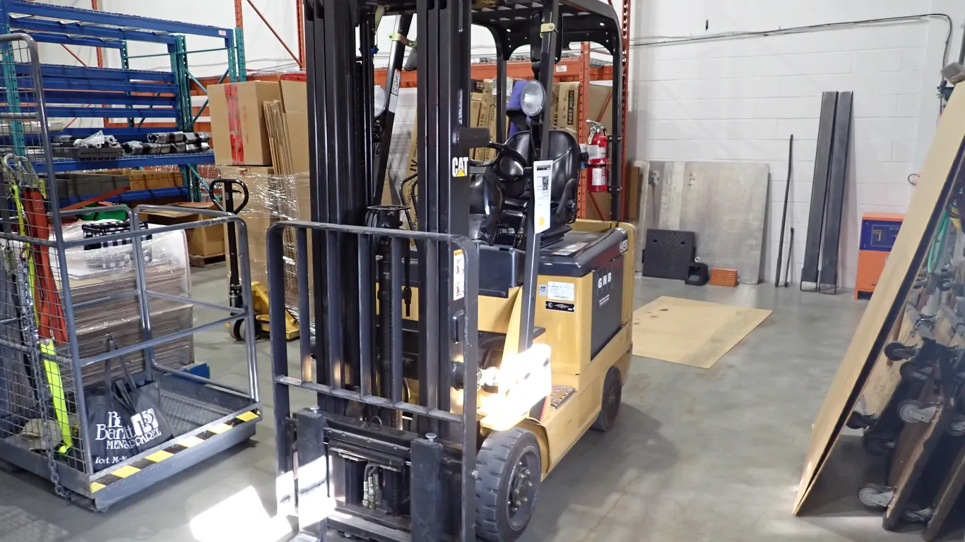 2007 Cat E3500-AC Electric Forklift, SN A4EC120318- CANNOT BE REMOVED UNTIL FRI SEPT. 25 @ 3PM.