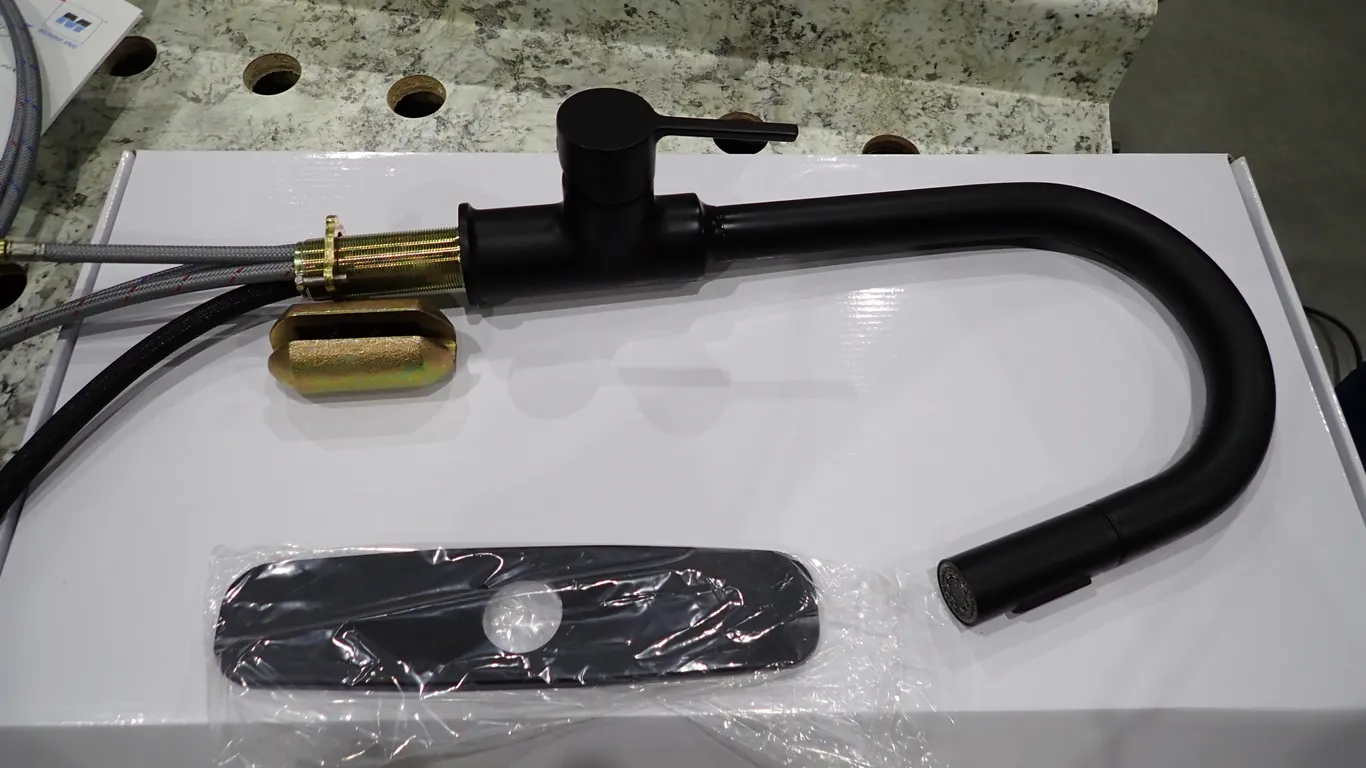 Mainline PR137-BLM Matte Black Pull Down Kitchen Faucet- DISPLAY.