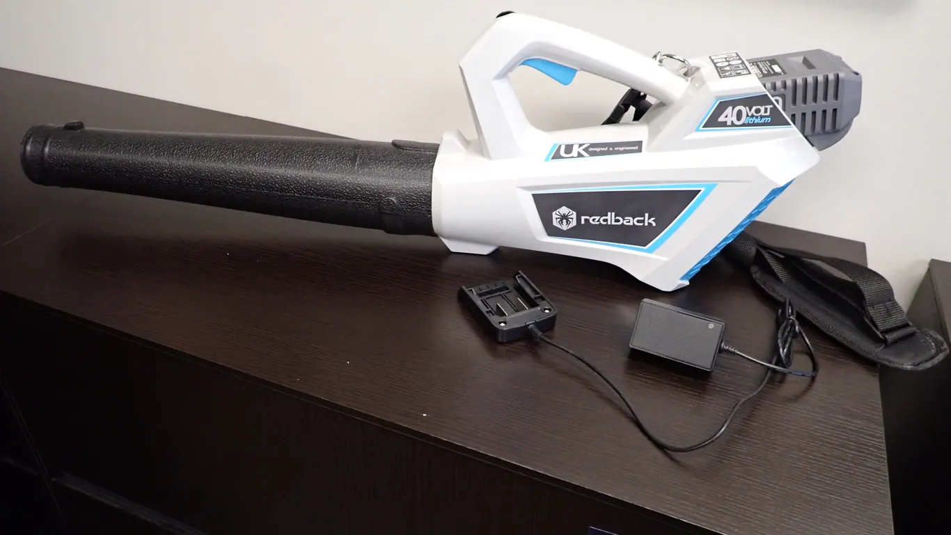 Redback 40V Cordless Leaf Blower w/Charger.