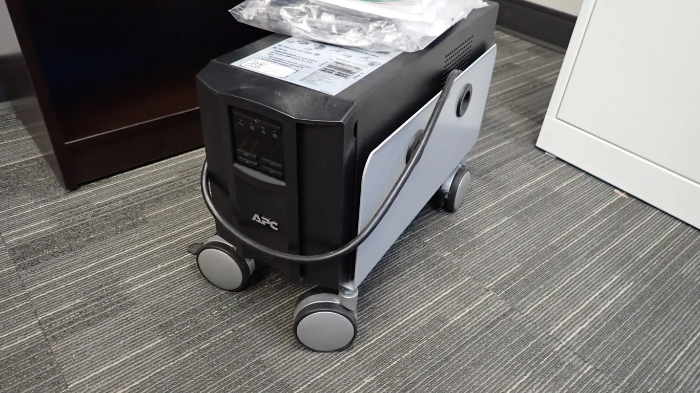 APC UPS w/ Cart.