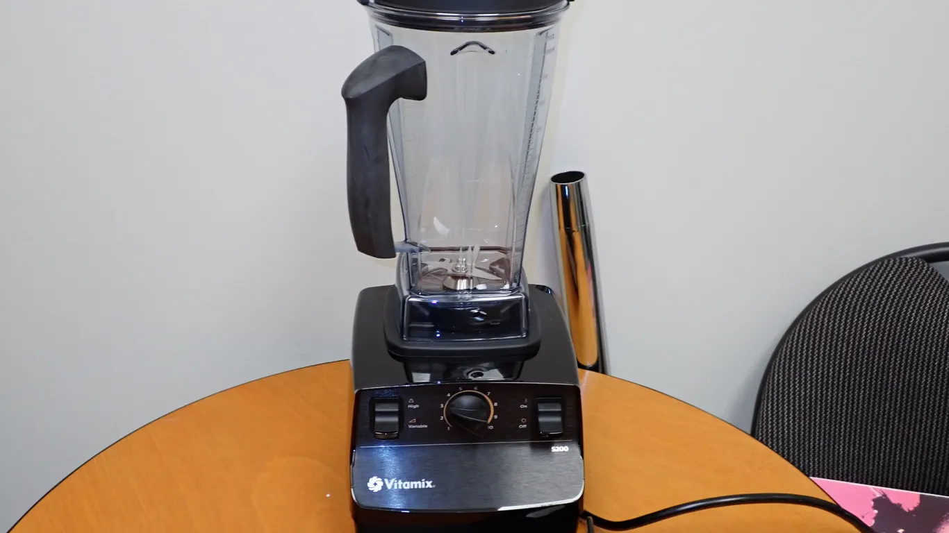Vitamix Professional 5200 Blender.