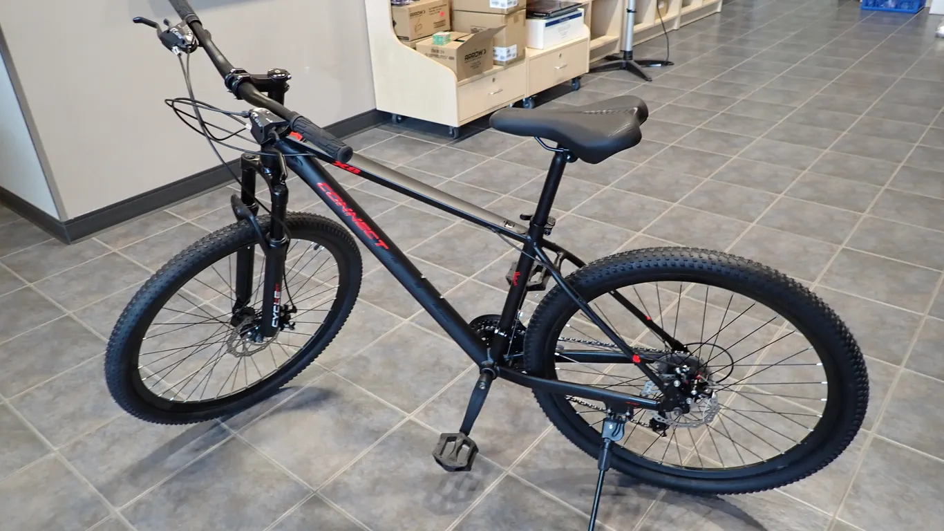 27.5" X8 Magnesium Alloy Mountain Bike-Black w/Red- IN BOX