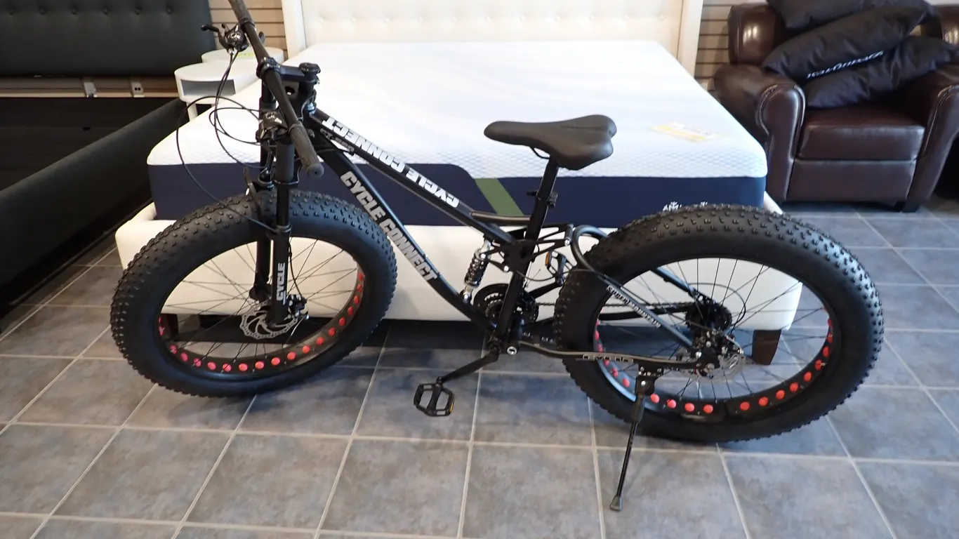 Cycle Connect CT-560 Super Mountain 26" Fat Tire Bike-Black-IN BOX.