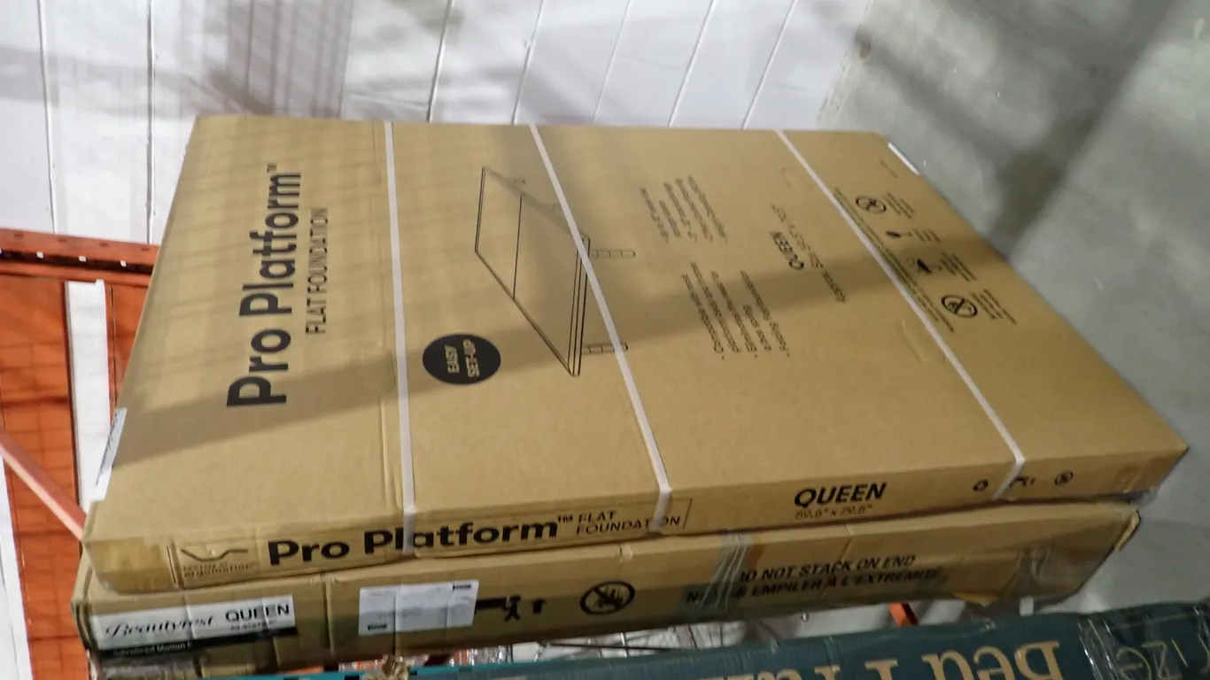 Serta Pro Platform Queen Base.