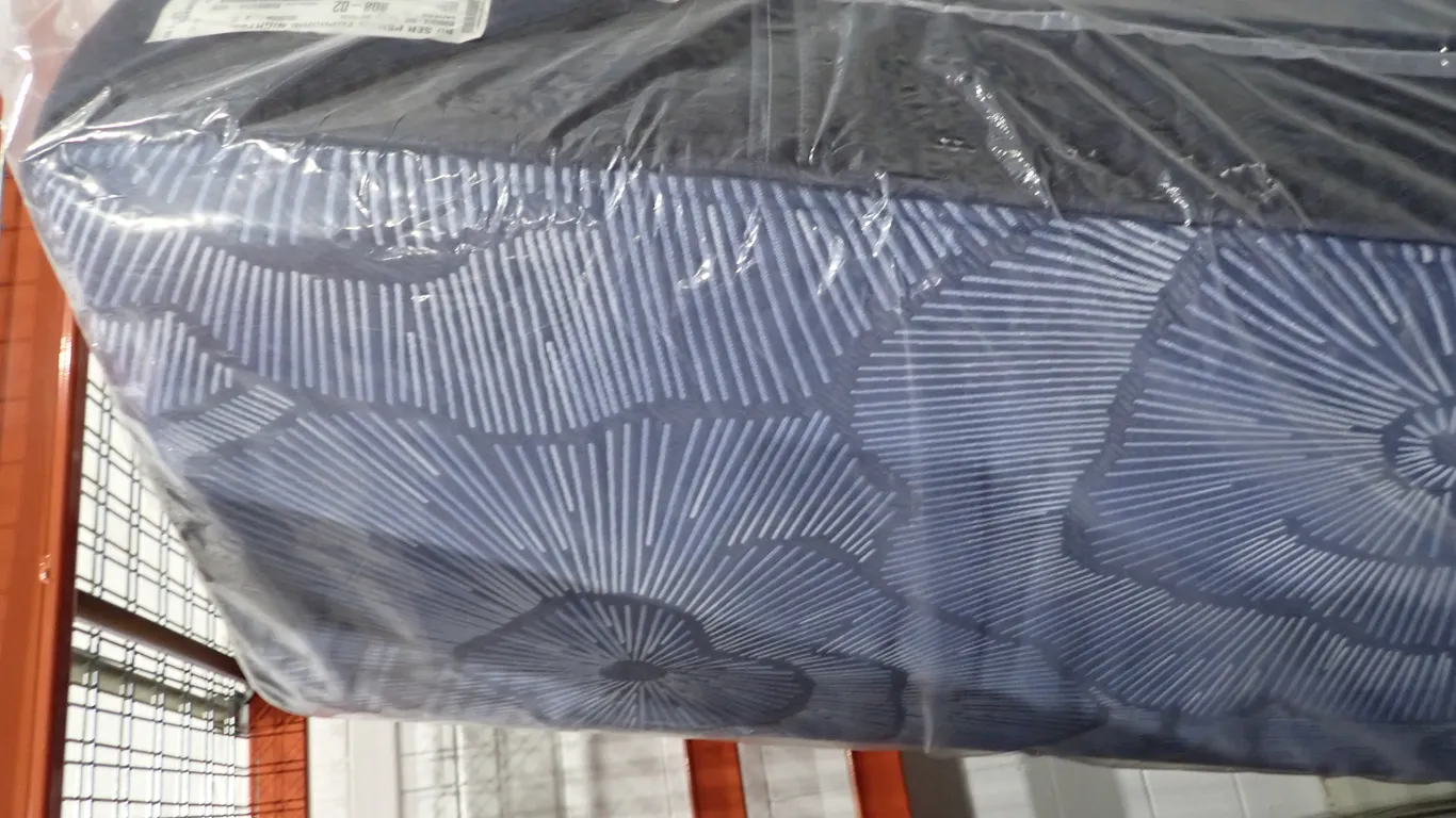 Serta 750 Pocket Coil Firm Twin-XL Mattress.