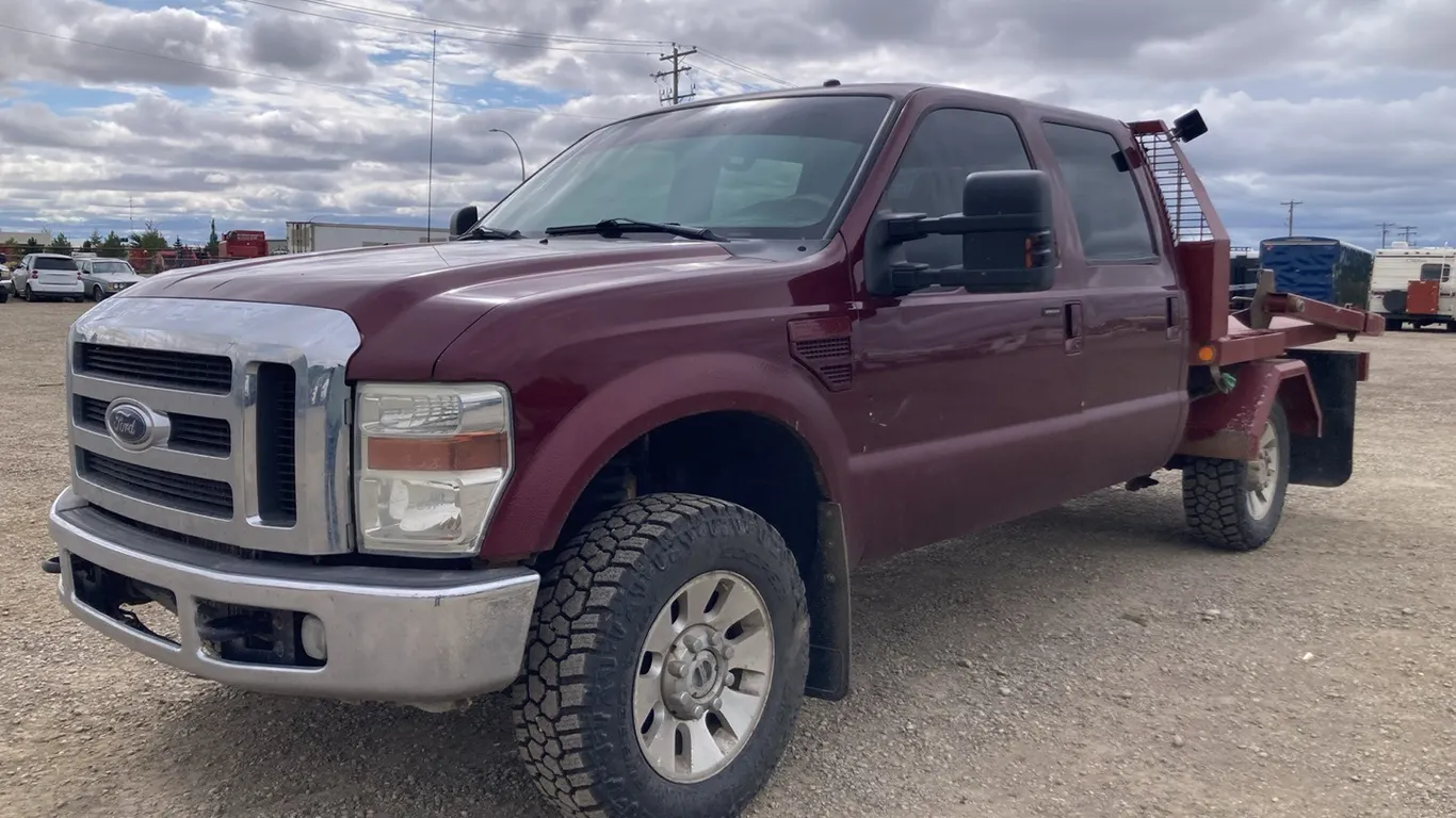 2008 Ford F350 Maroon Bale Truck VIN: 1FTWW31R38EC79224