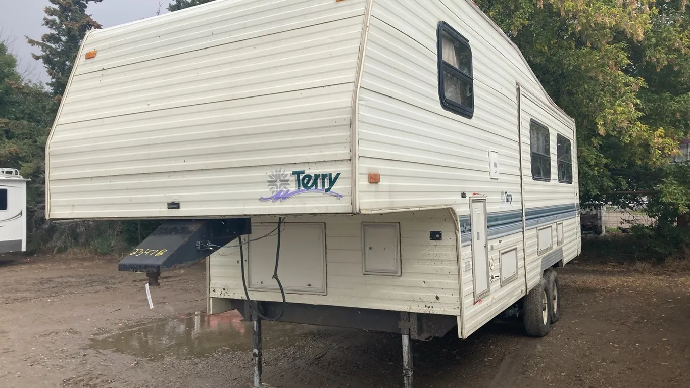 1994 Terry Travel Trailer VIN: 2ED5J2727R6557553