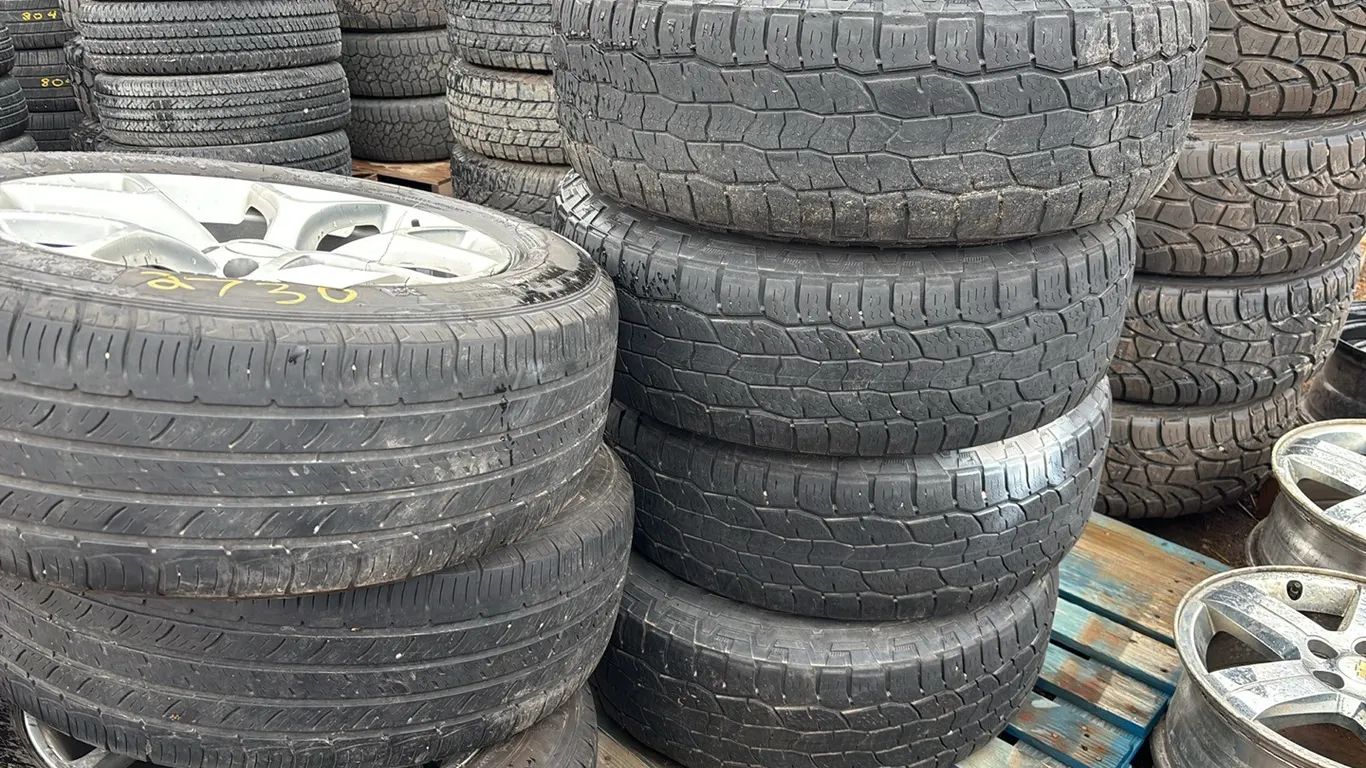 (4) Cooper 265/75R16 on 6 bolt 16" Toyota Rims