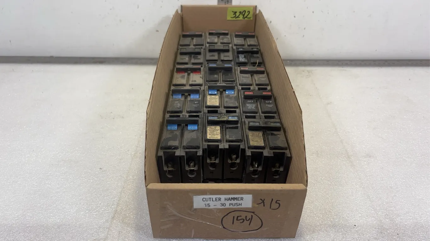 Box of Assorted Cutler Hammer 15 - 30 Push Breakers, approx. 15 pce *Unreserved*