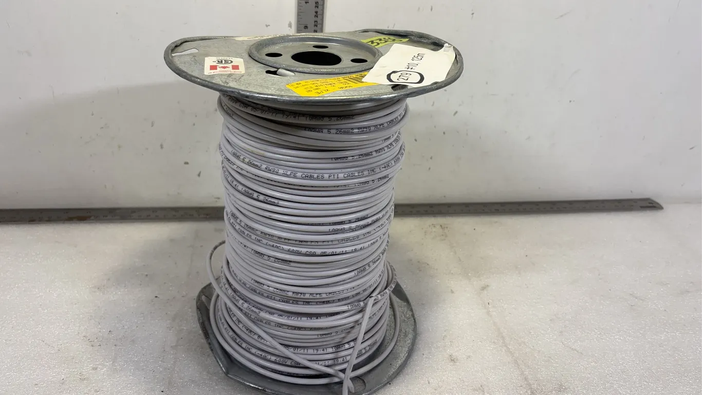Roll of approx. 125 Metres 10 Wire *Unreserved*