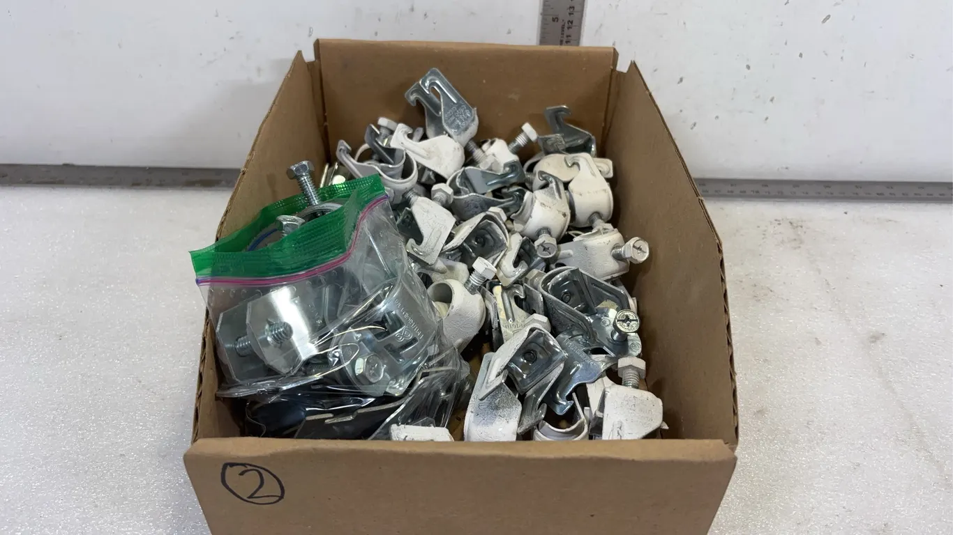 Box of 1/2" Strut Clamps, approx. 50 pce *Unreserved*