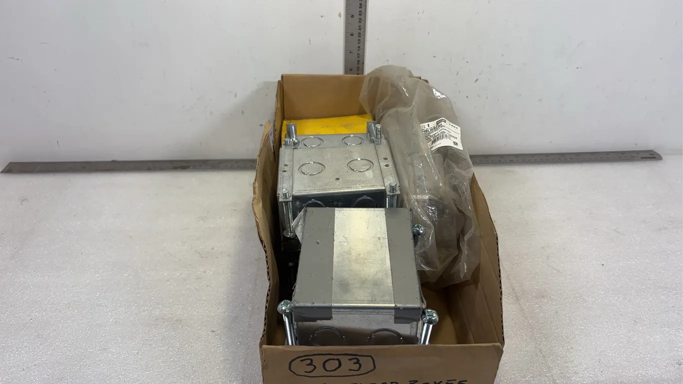Box of Assorted Floor Boxes, approx. 5 pce *Unreserved*