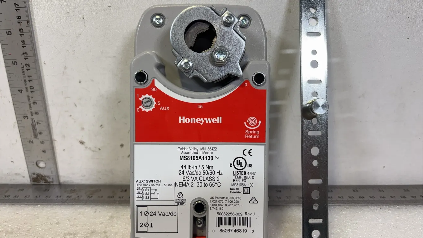 Honeywell Damper Actuators, approx. 5 pce, approx. Dimensions of Lot 11" x 5" x 5" per box *Unreserved*