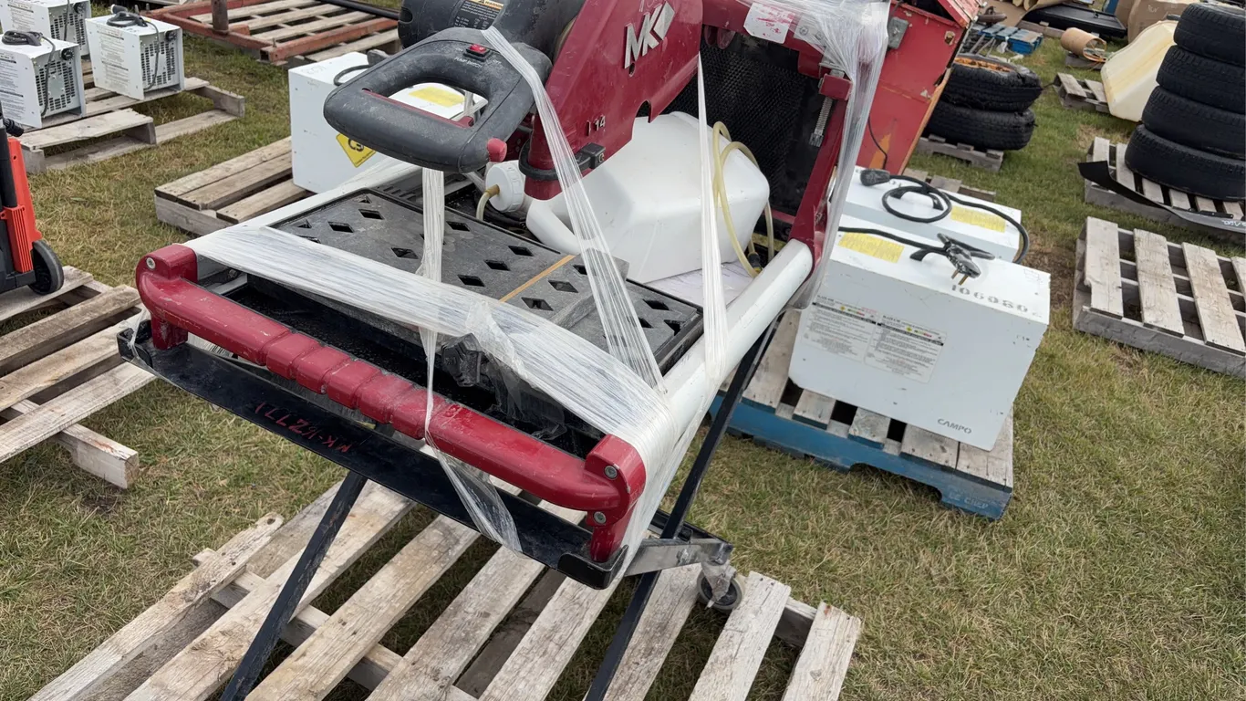 MK Diamond Projects Masonry Saw *Unreserved*