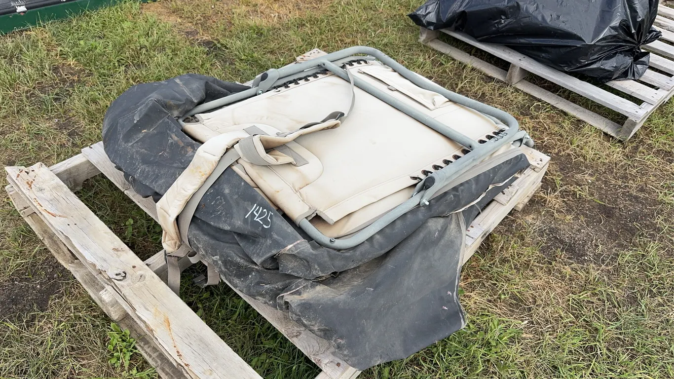 Goose Hunting Cot *Unreserved*