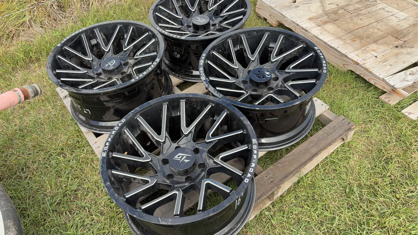 GT Off Road 6 Bolt Rims Approx 20''
